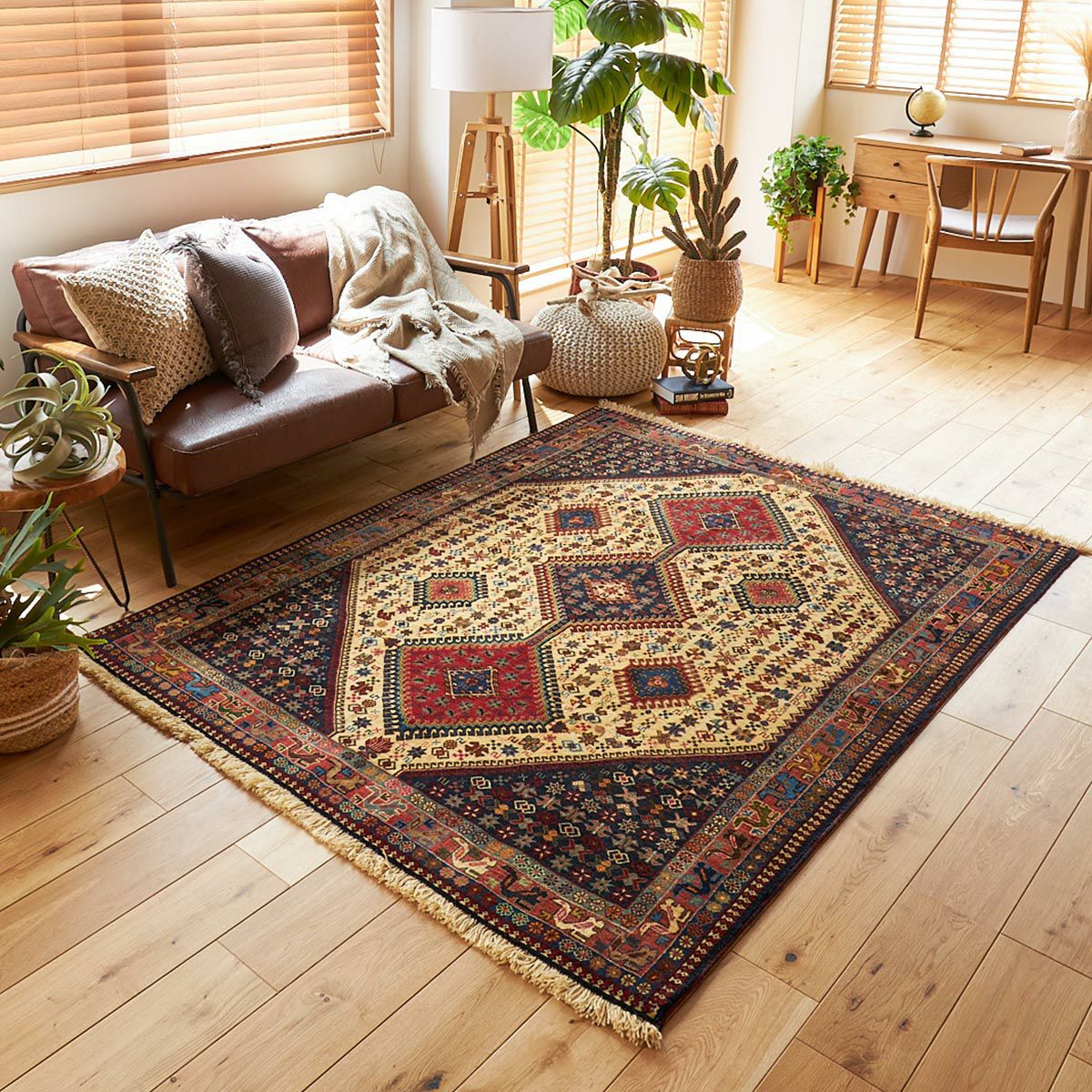 トライバル ヤラメ ラグ E-2804 02