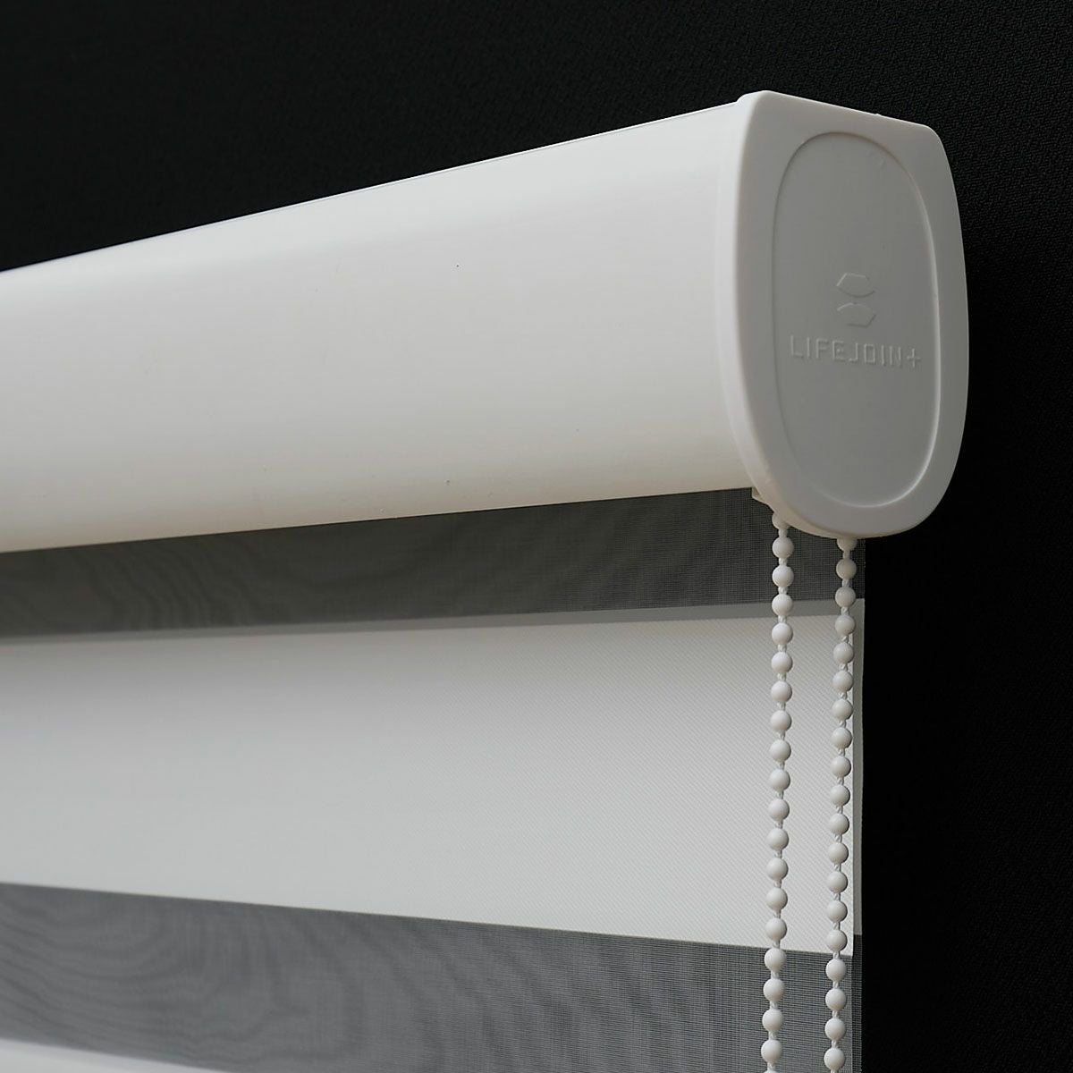 調光ロールスクリーン　遮光01