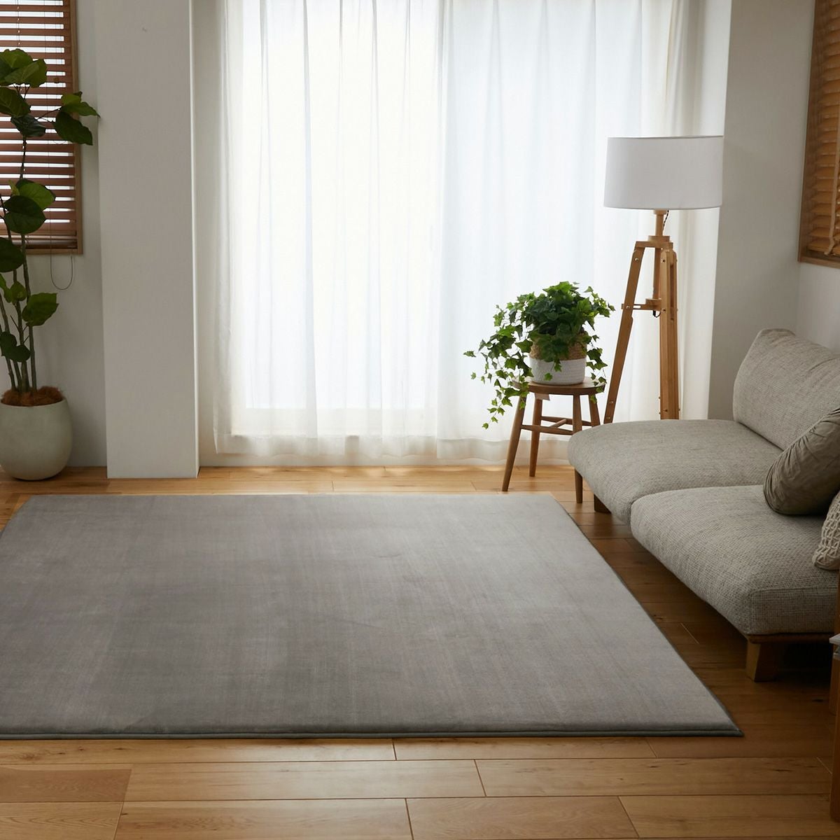 チャコールグレー横からのイメージ