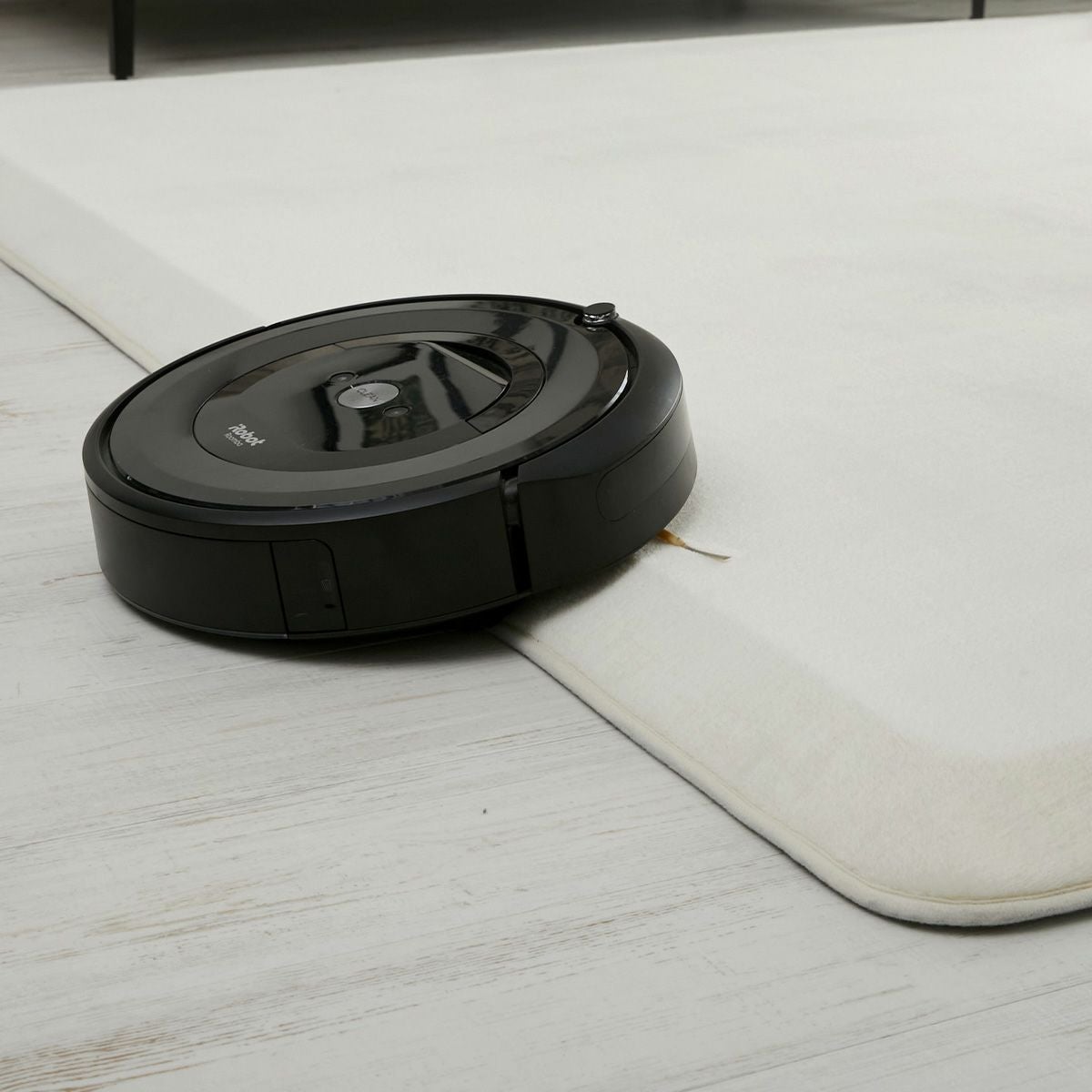 お掃除ロボット使用イメージ　アイボリー