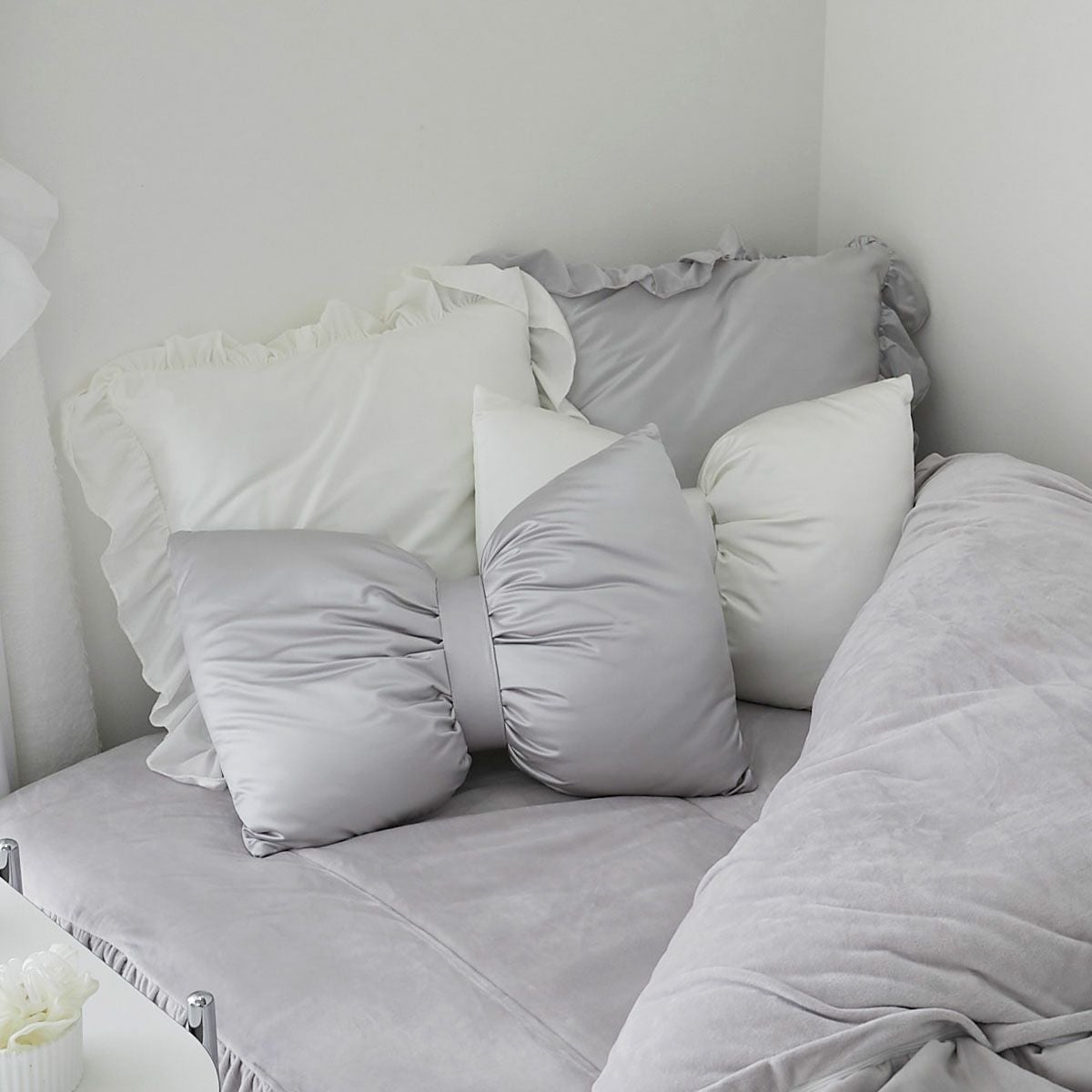 フリルクッション01