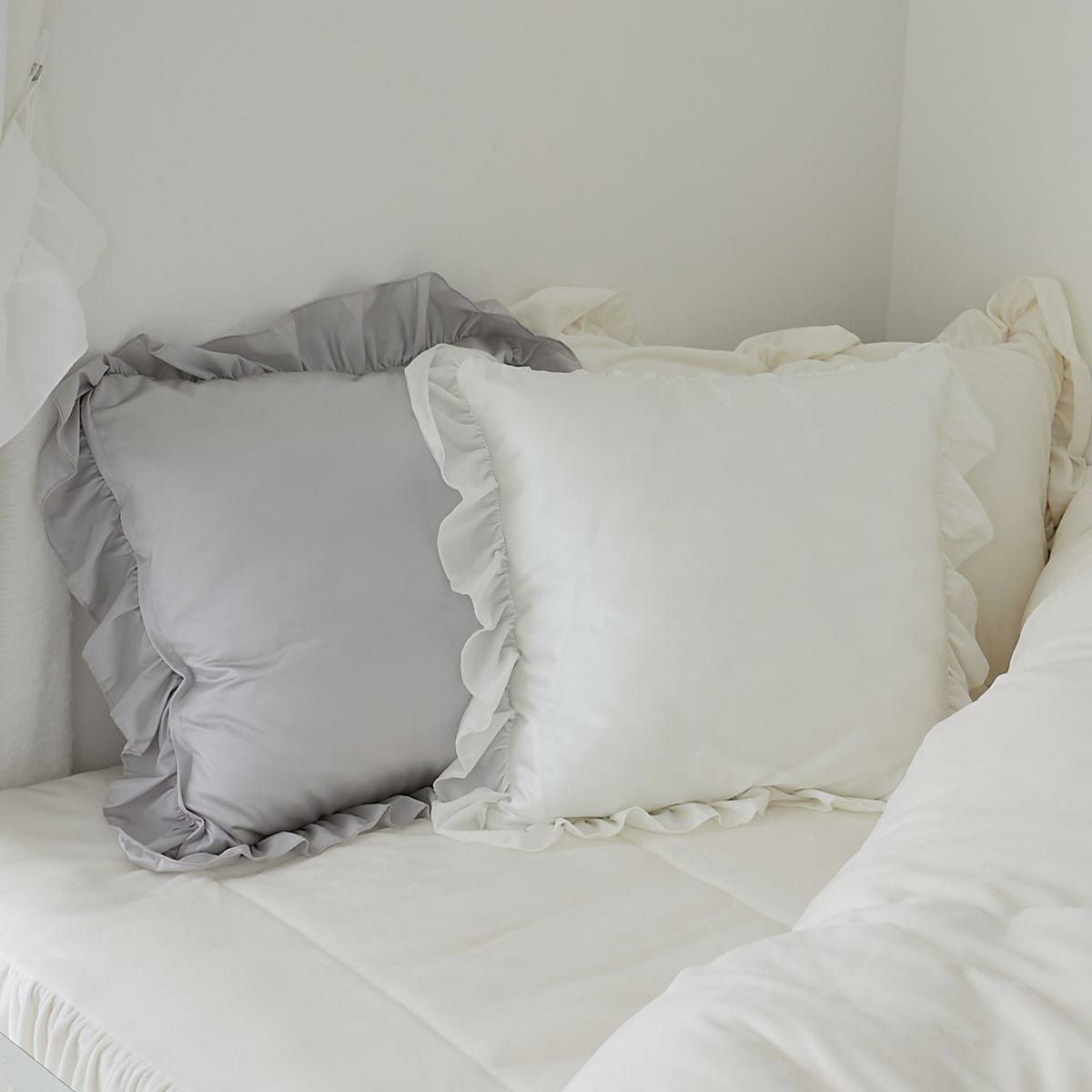 フリルクッション02