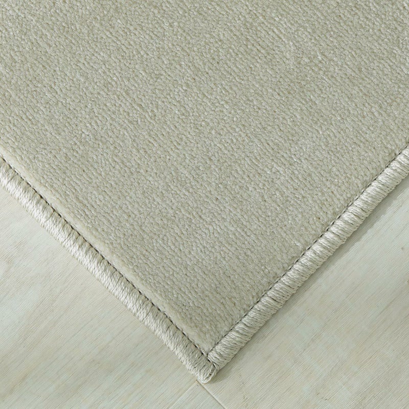 ナチュラルベージュ