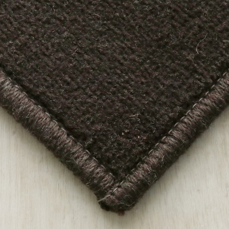 ダークブラウン