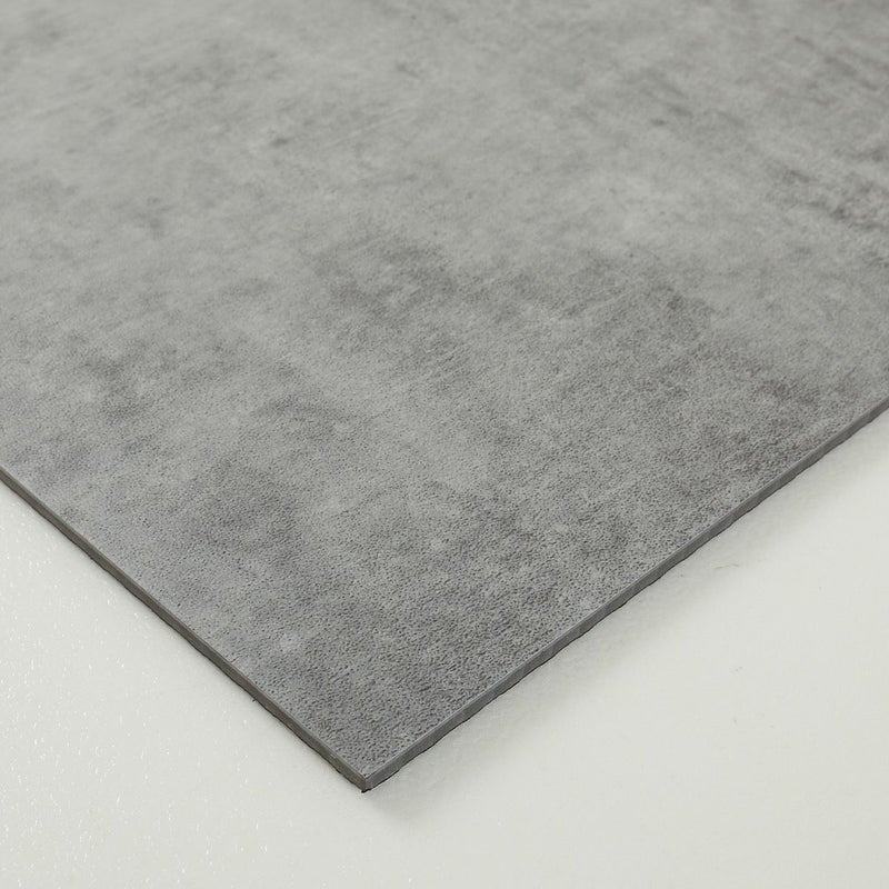 フロム モルタルグレー 厚みが分かるアップの画像