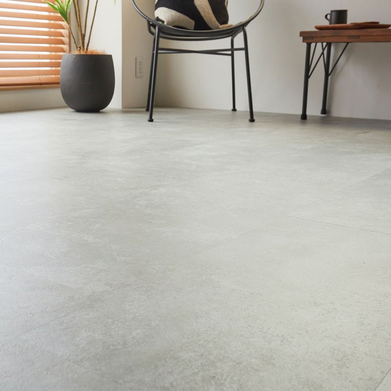 フロムラフグレージュ 床からの煽り