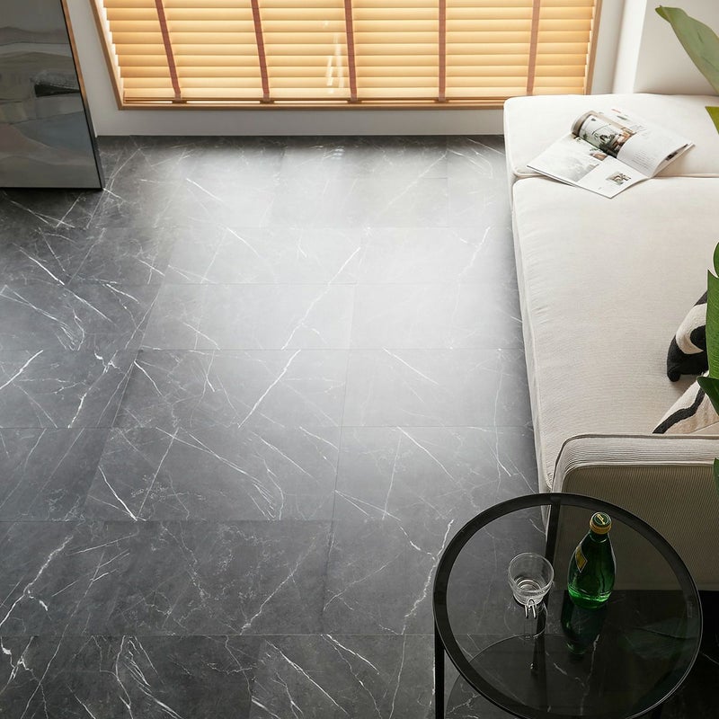 フロム ブラックマーブル 部屋一部