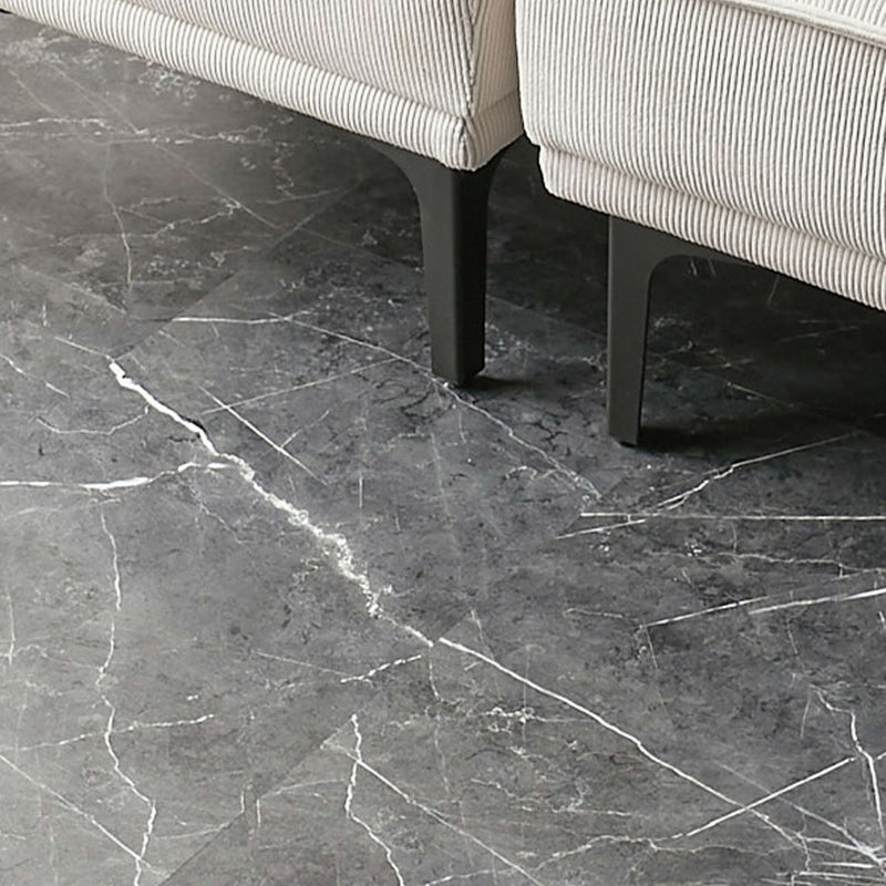 フロム ブラックマーブル ソファの脚