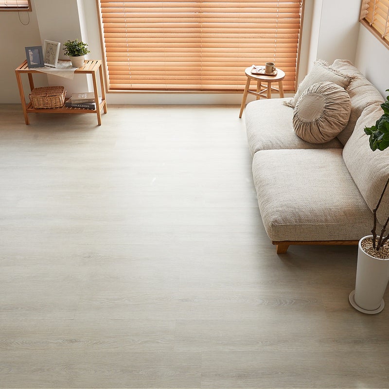 フロム ホワイトウッド 部屋一部