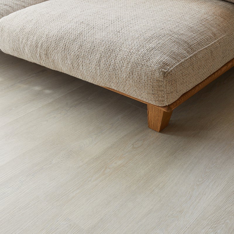 フロム ホワイトウッド ソファの脚