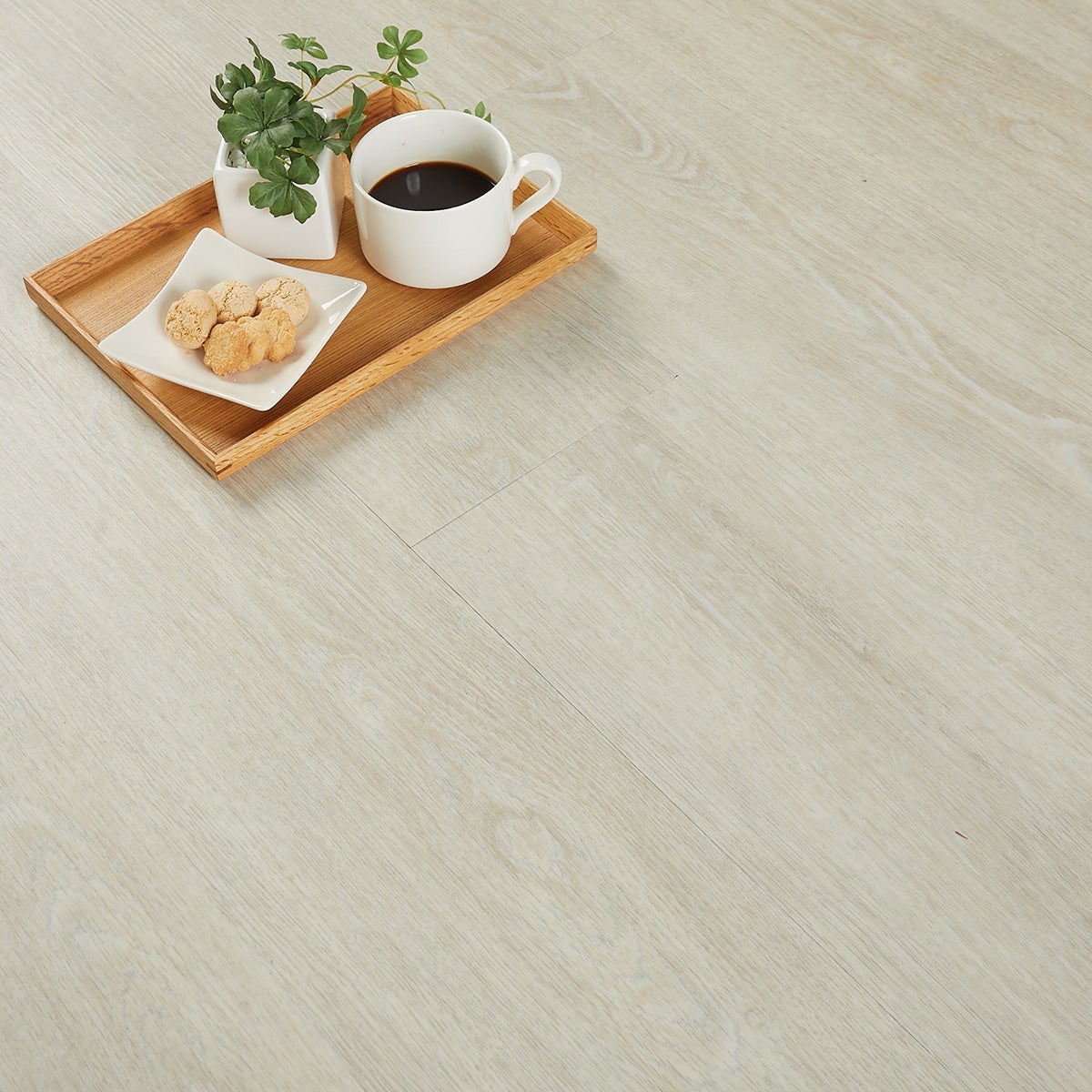 フロム ホワイトウッド 少し寄りの画像