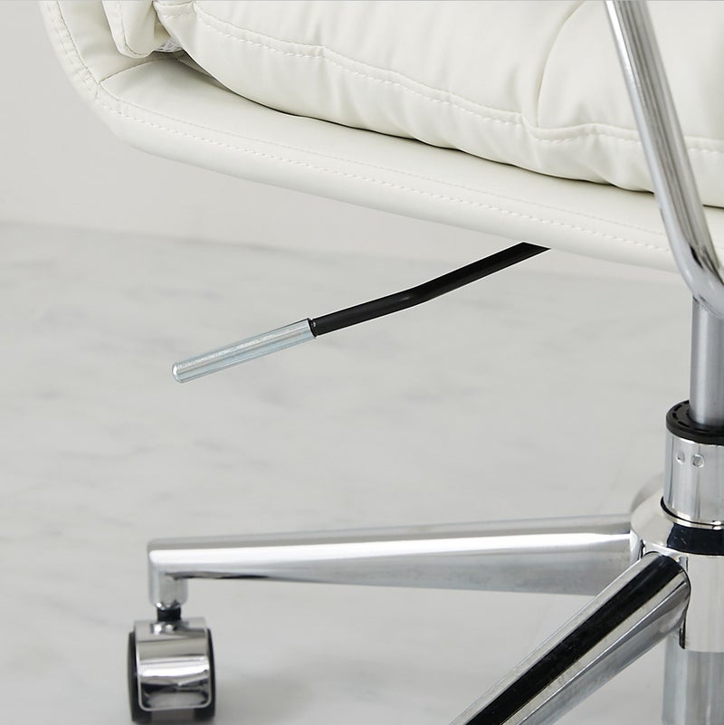 高さ調整用レバーのアップ