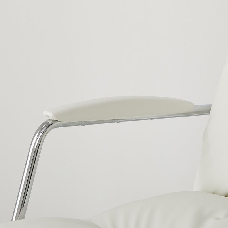 肘置きのアップ